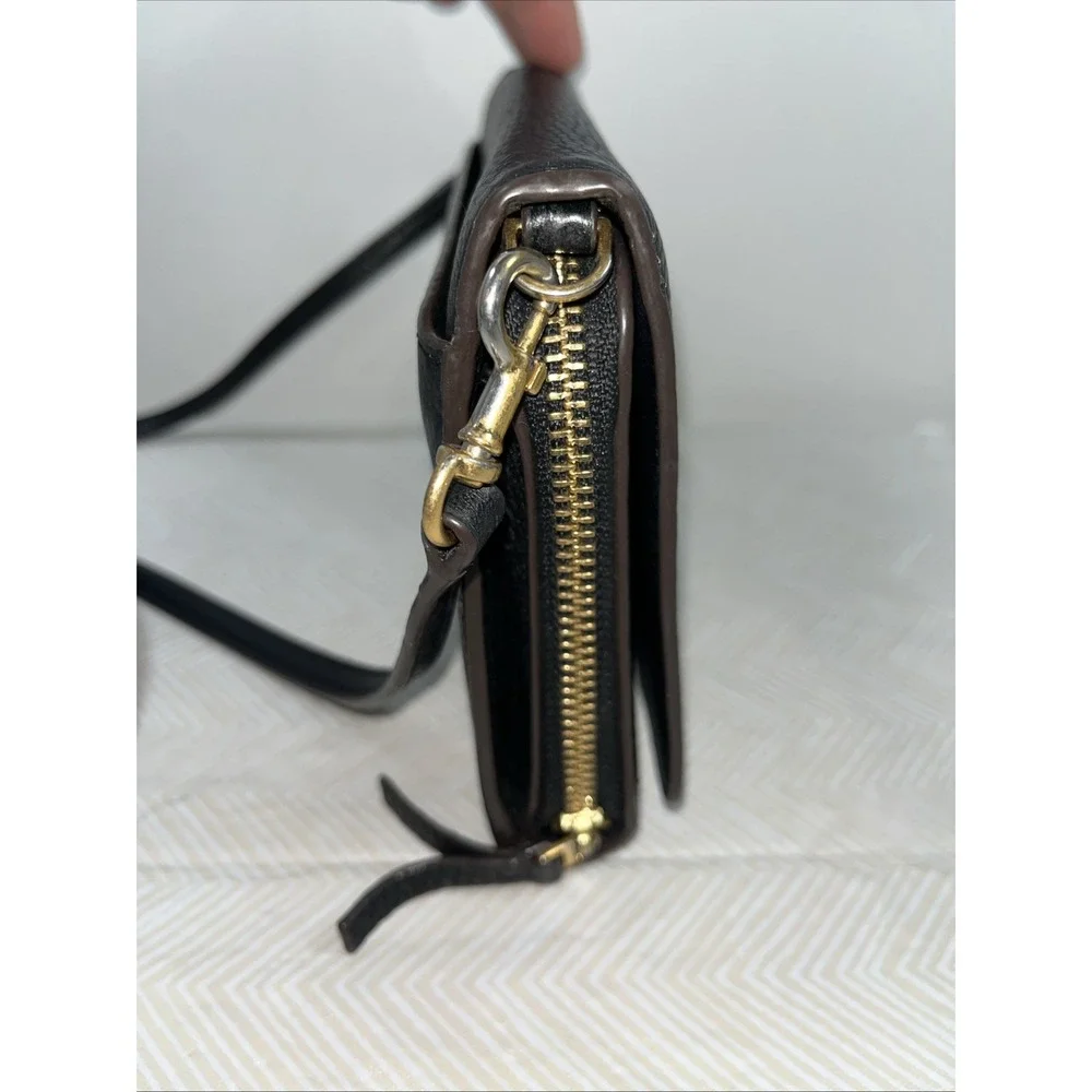 Tory Burch McGraw Flat Pebbled Leather Wallet‎ Crossbody Black Clutch Bag Gold